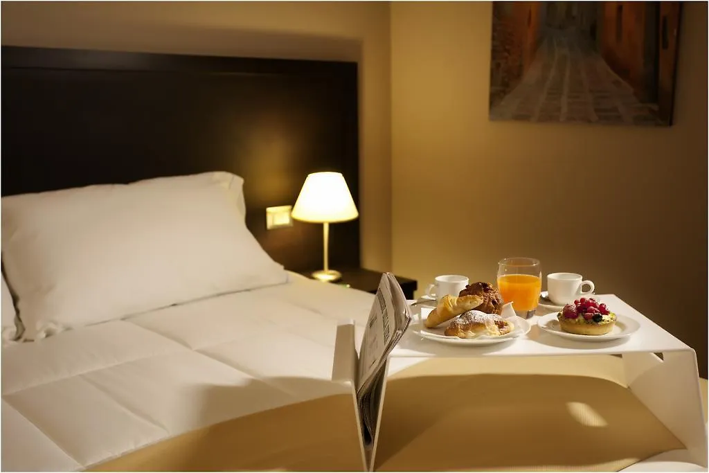 Hotel Tiziano Trapani 4*,
